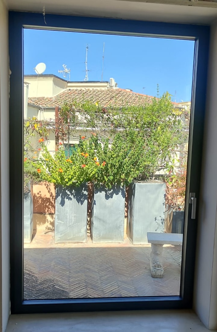 Finestra in Alluminio 