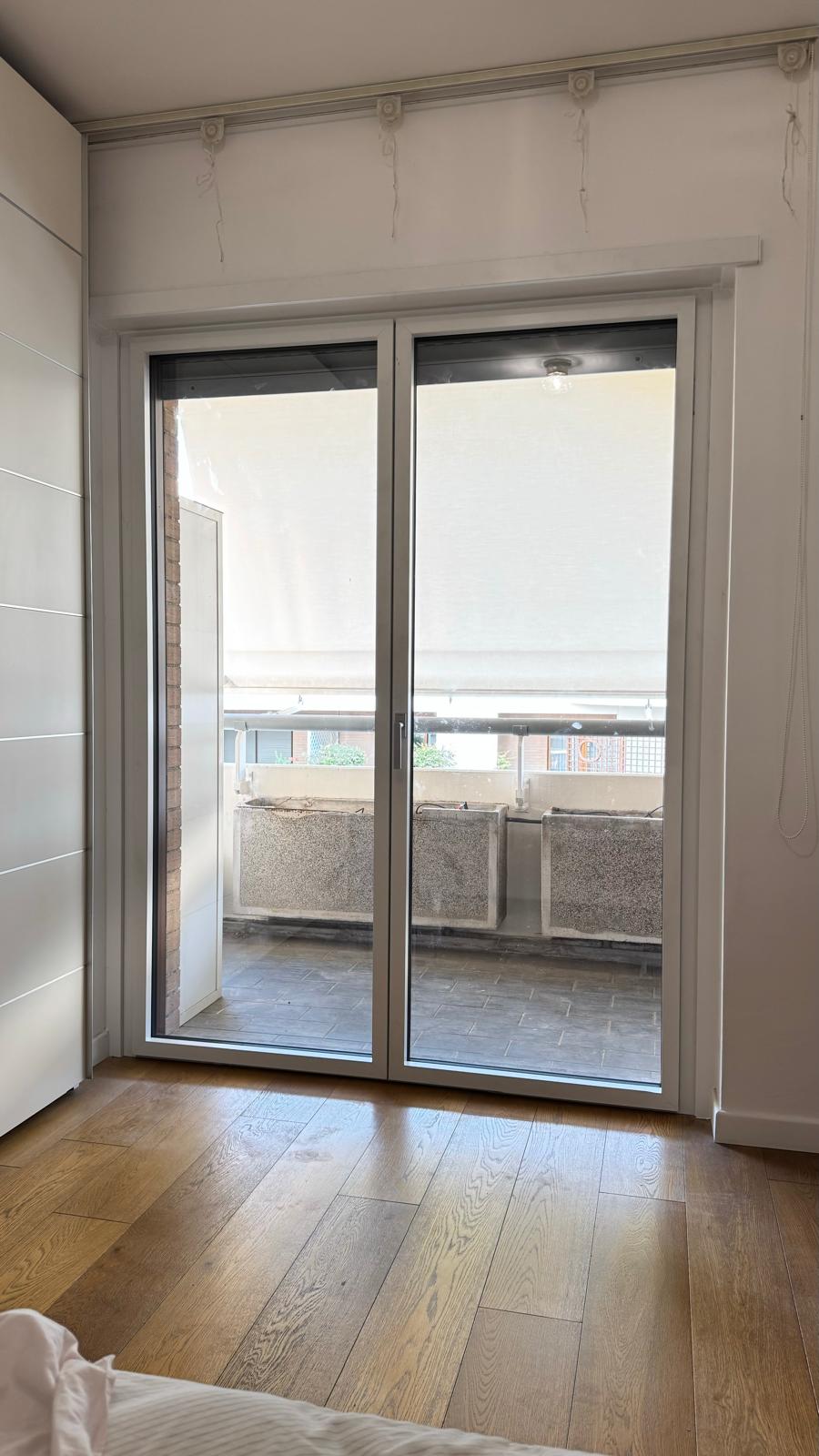 Porta-finestra in alluminio